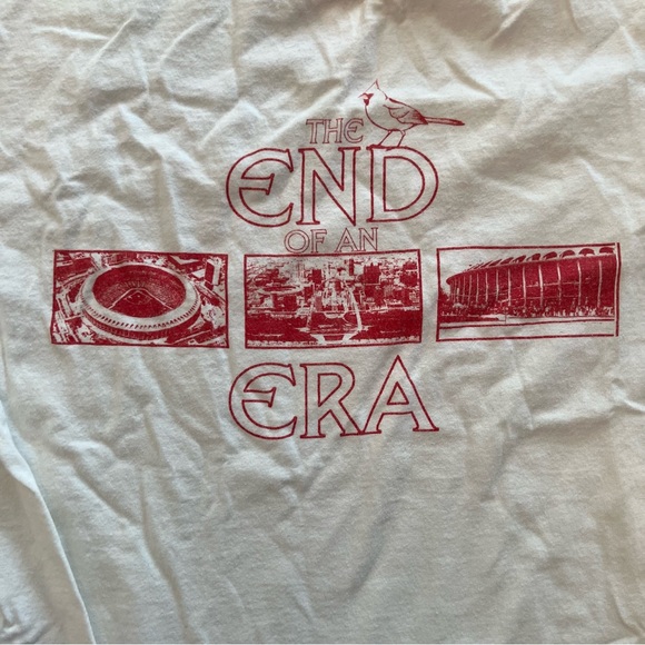 Busch Stadium 1966-2005 The End of an Era St Louis Cardinals T-Shirt - Picture 3 of 7